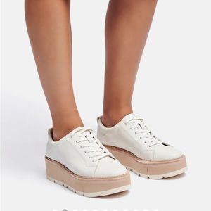 Dolce Vita Toya white platform tennis shoe size 7